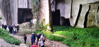 Production Images 47 - Dale Hildebrand